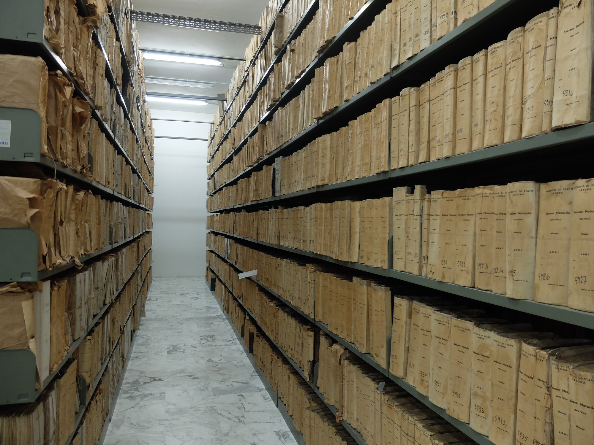 Il Fondo Notai Distrettuali è uno dei più prestigiosi conservati in questo Archivio di Stato.